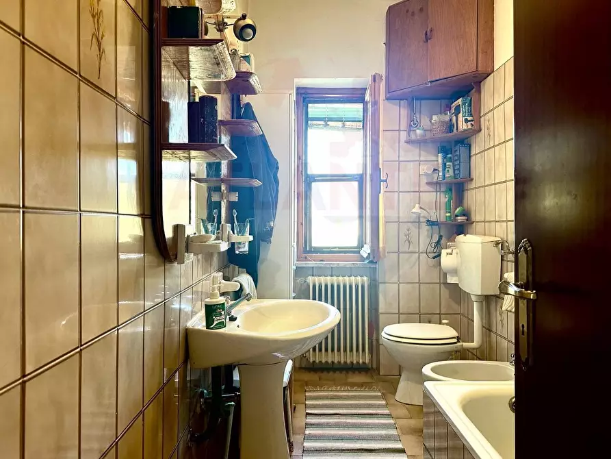 Immagine 18 di Casa semindipendente in vendita  in Regione Isole 11 a Alice Bel Colle