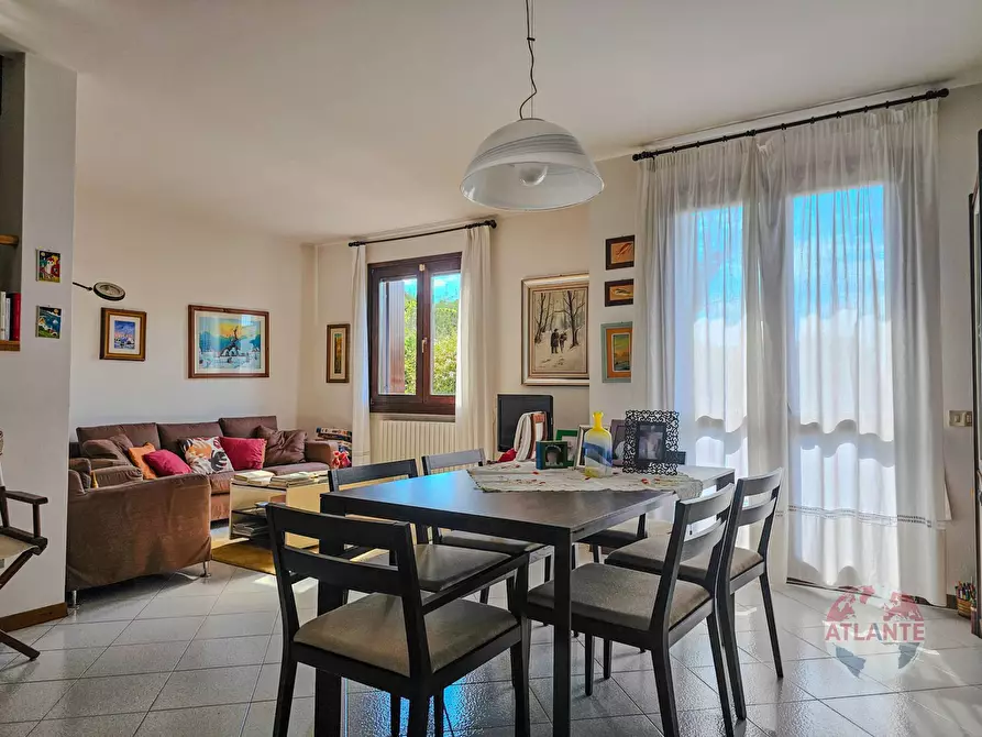 Immagine 2 di Casa semindipendente in vendita  in Via Burago 10 a Salò