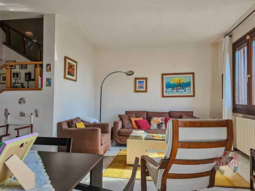 Immagine 15 di Casa semindipendente in vendita  in Via Burago 10 a Salò