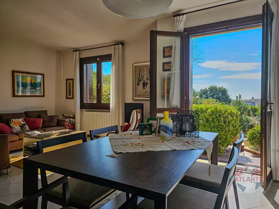 Immagine 3 di Casa semindipendente in vendita  in Via Burago 10 a Salò