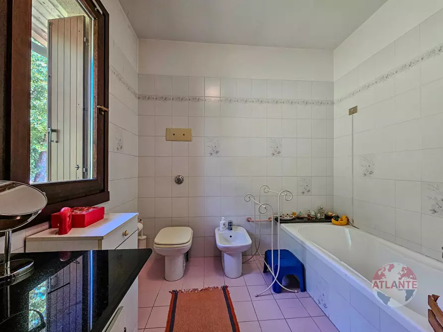 Immagine 53 di Casa semindipendente in vendita  in Via Burago 10 a Salò