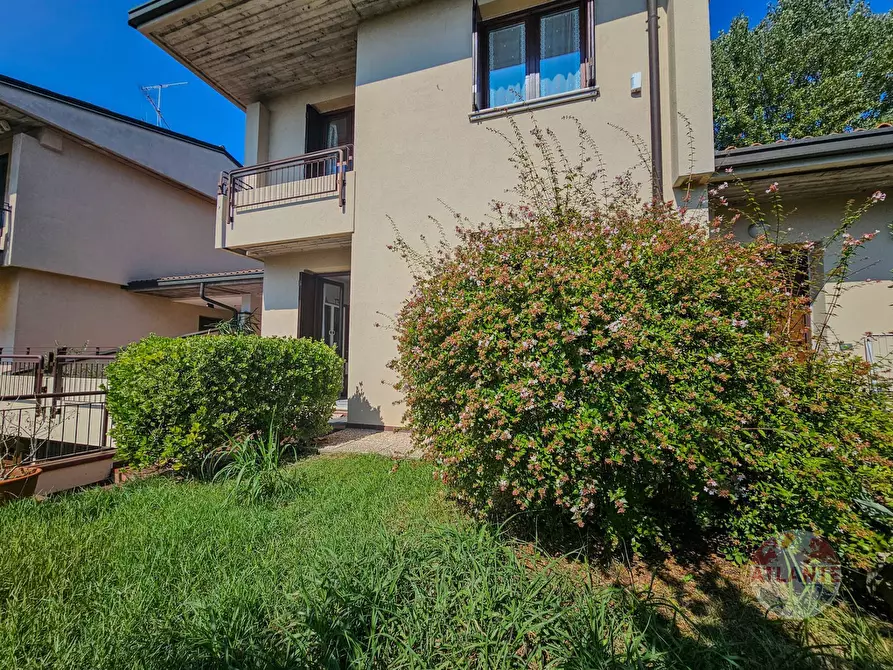 Immagine 93 di Casa semindipendente in vendita  in Via Burago 10 a Salò