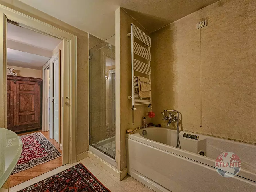 Immagine 43 di Appartamento in vendita  in Via Nino Bixio 50 a Brescia