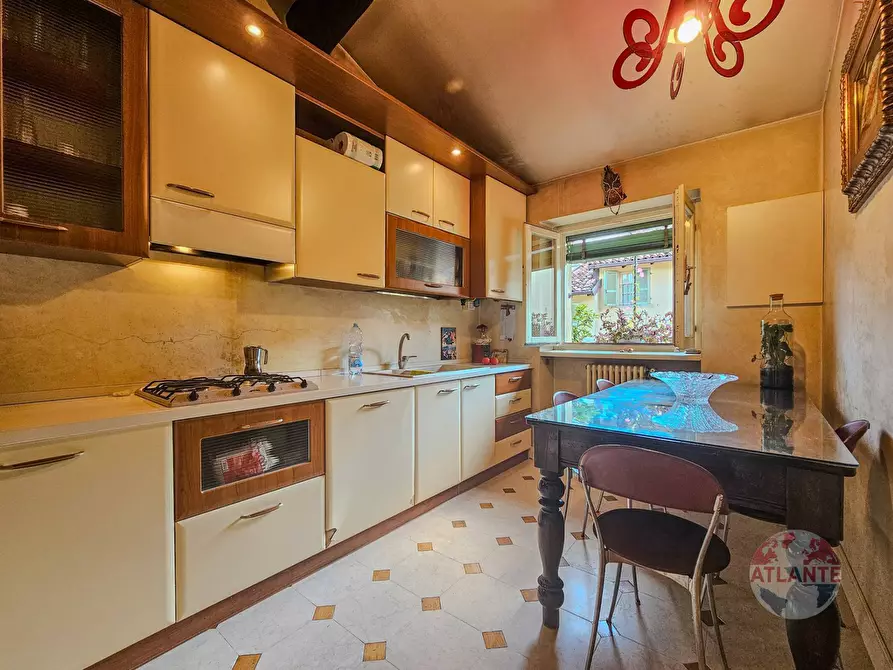 Immagine 61 di Appartamento in vendita  in Via Nino Bixio 50 a Brescia