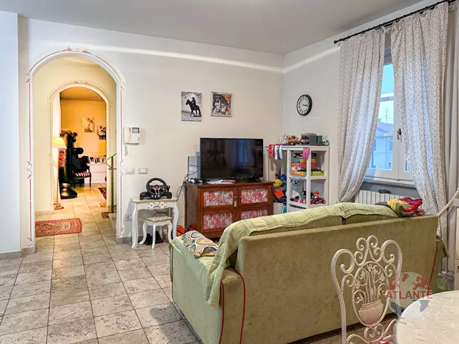 Immagine 12 di Villa in vendita  in Via Vittorio Emanuele II a Strevi