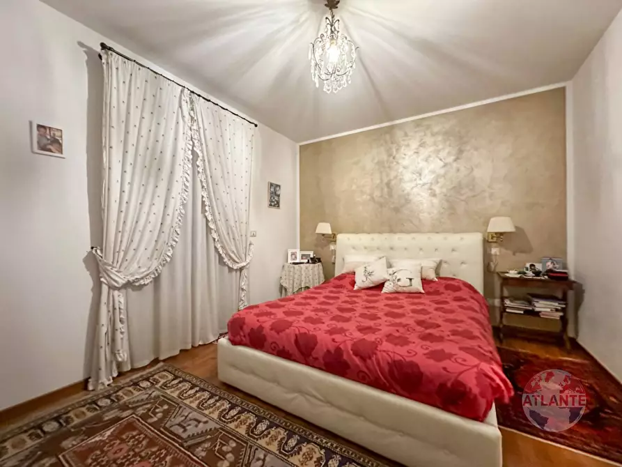 Immagine 26 di Villa in vendita  in Via Vittorio Emanuele II a Strevi