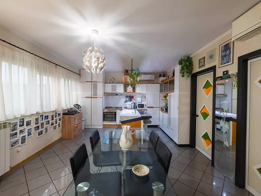 Immagine 6 di Appartamento in vendita  in via Fornaci a Iseo