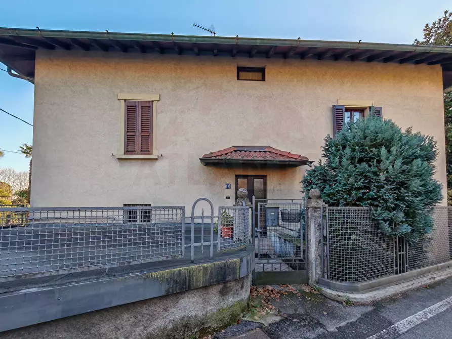 Immagine 12 di Villa in vendita  in via Padania a Angolo Terme