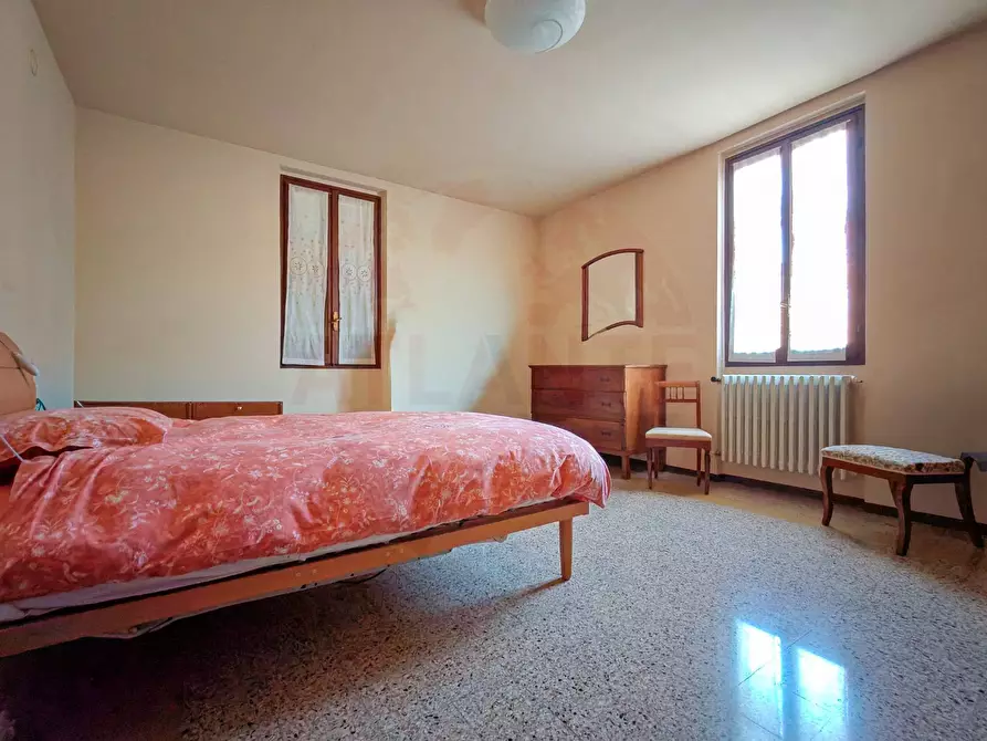 Immagine 40 di Villa in vendita  in via Padania a Angolo Terme