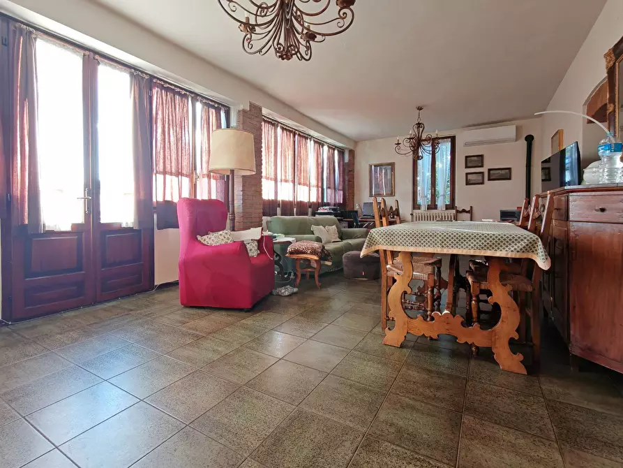 Immagine 41 di Villa in vendita  in via Padania a Angolo Terme