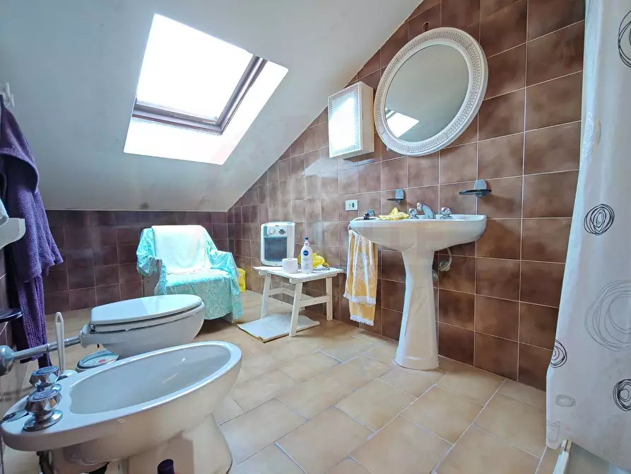 Immagine 47 di Villa in vendita  in via Padania a Angolo Terme