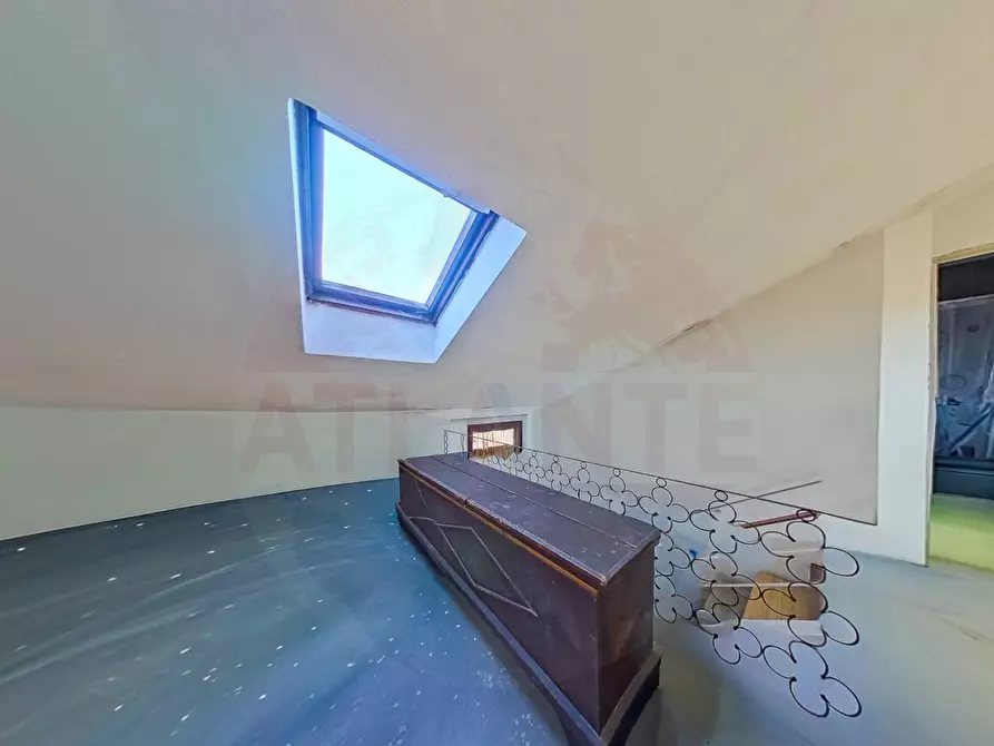 Immagine 48 di Villa in vendita  in via Padania a Angolo Terme