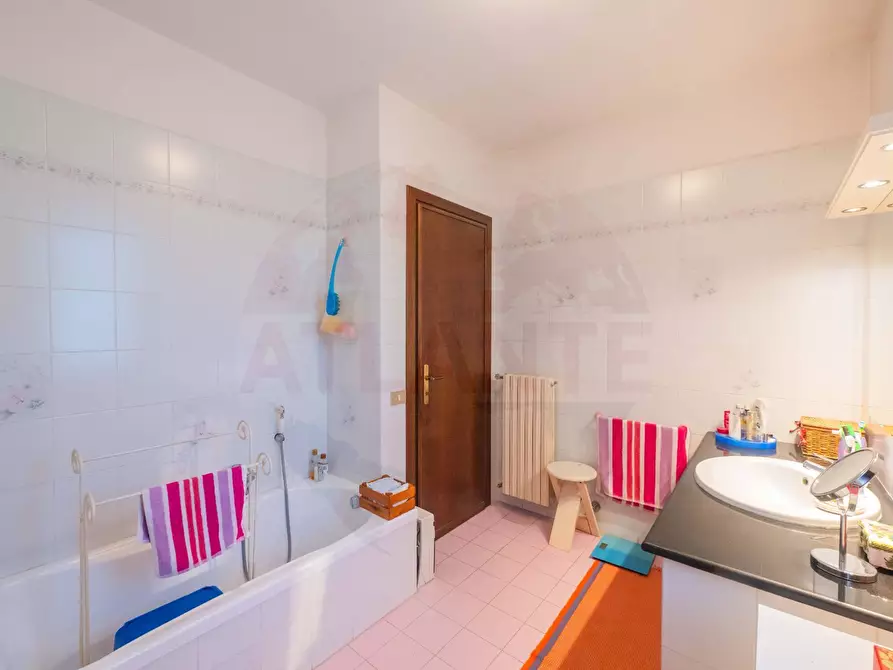 Immagine 135 di Casa semindipendente in vendita  in Via Burago 10 a Salò