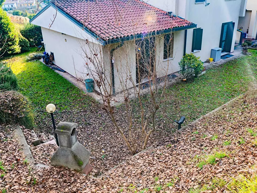 Immagine 53 di Casa semindipendente in vendita  in Via Burago 10 a Salò