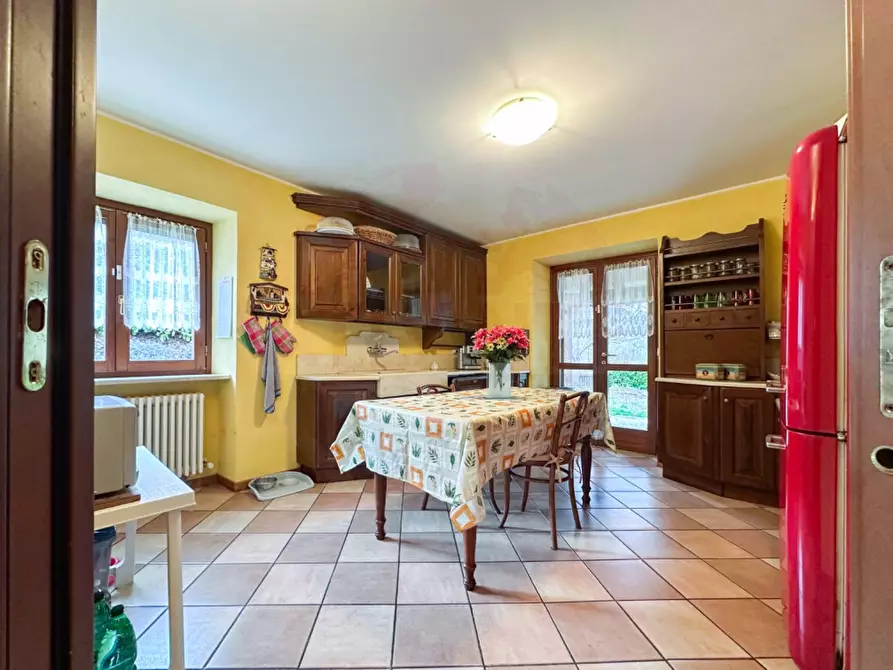 Immagine 30 di Villa in vendita  in Regione Scandolisio a Monastero Bormida