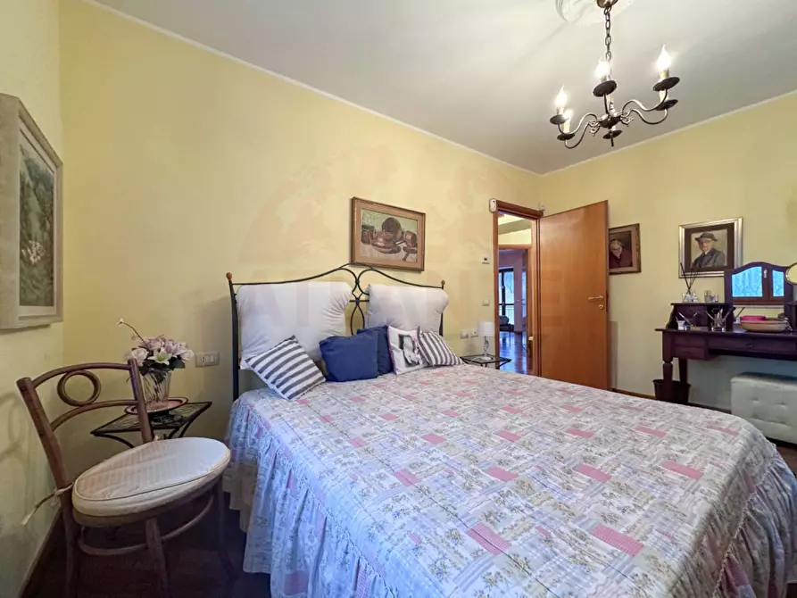 Immagine 45 di Villa in vendita  in Regione Scandolisio a Monastero Bormida