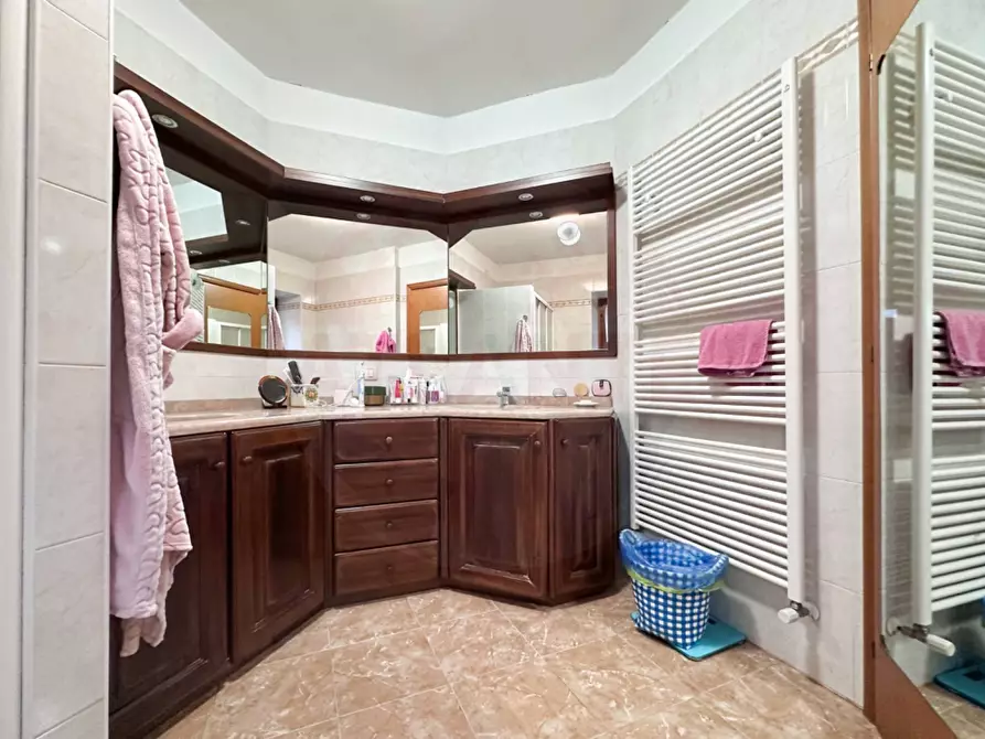 Immagine 57 di Villa in vendita  in Regione Scandolisio a Monastero Bormida