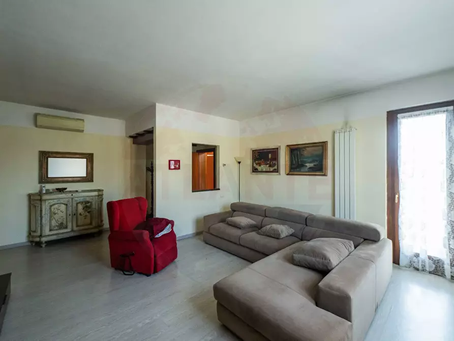 Immagine 16 di Villa in vendita  in Via Papa Giovanni 23 14 a Bariano