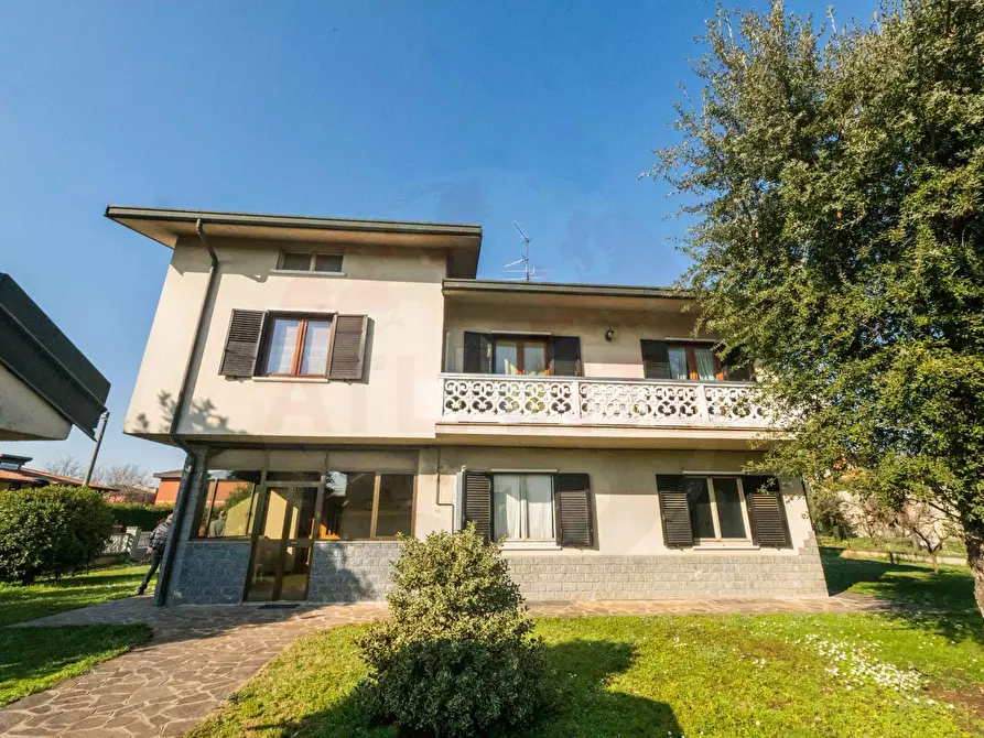 Immagine 110 di Villa in vendita  in Via Papa Giovanni 23 14 a Bariano