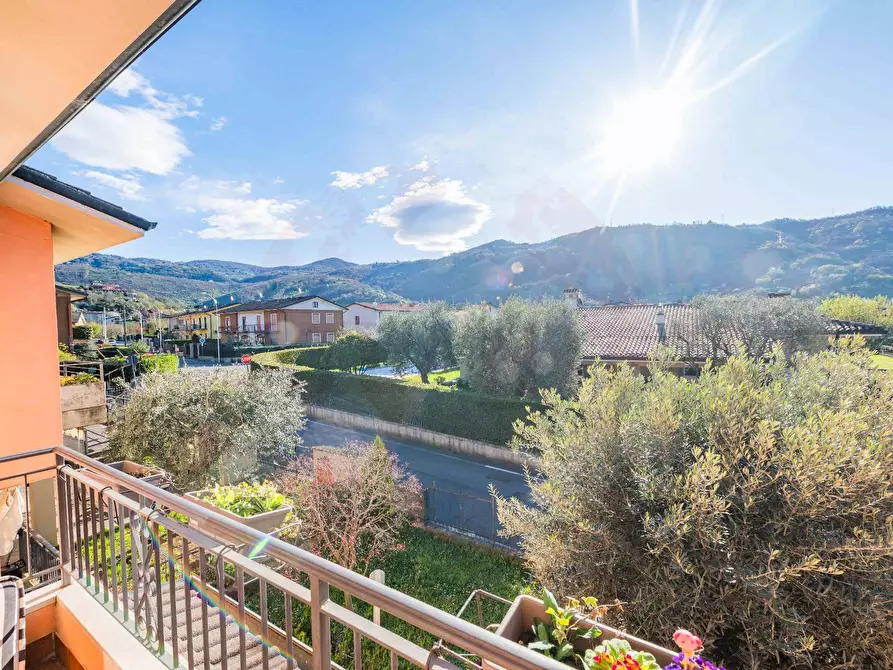 Immagine 22 di Appartamento in vendita  in Via Grisone 100 a Ome