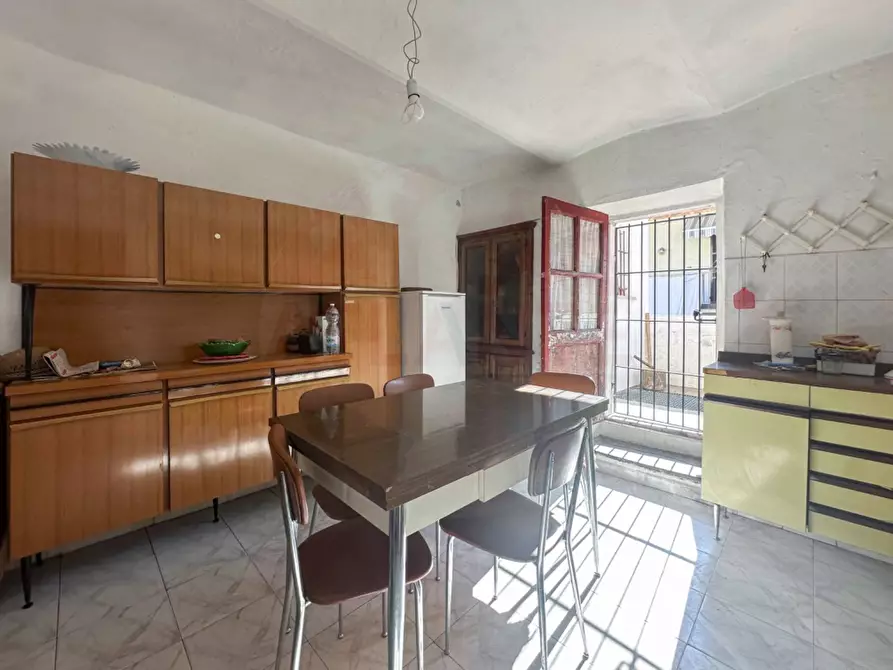 Immagine 5 di Casa semindipendente in vendita  in Via Verdi 8 a Bergolo