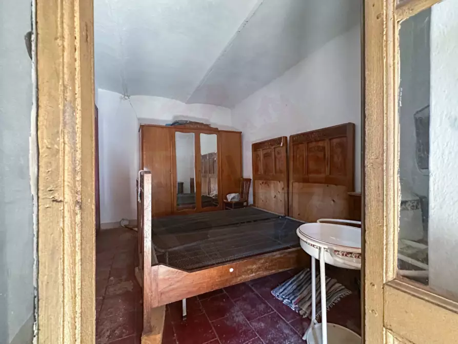 Immagine 24 di Casa semindipendente in vendita  in Via Verdi 8 a Bergolo