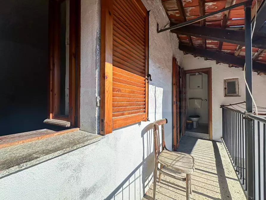 Immagine 26 di Casa semindipendente in vendita  in Via Verdi 8 a Bergolo