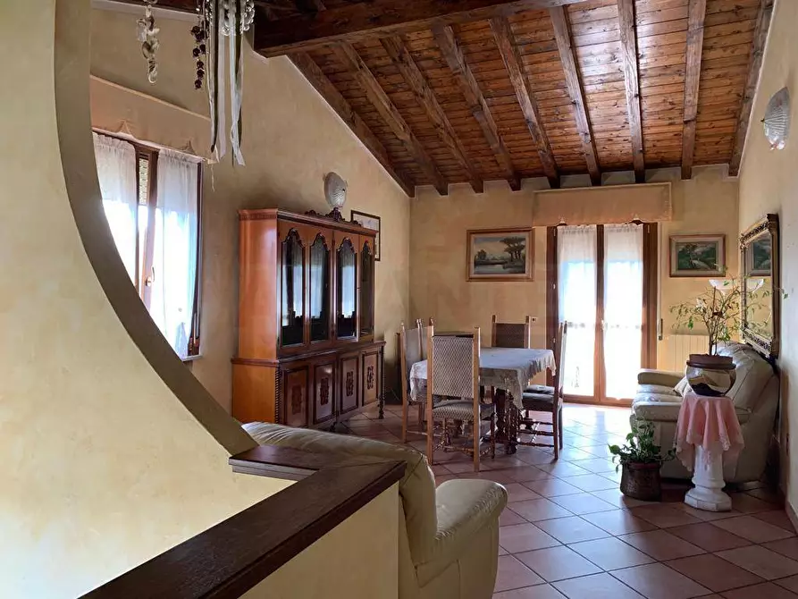 Immagine 4 di Appartamento in vendita  in Via Grisone 100 a Ome