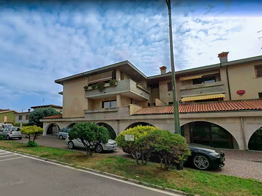 Immagine 32 di Appartamento in vendita  in via Circonvallazione a Adro