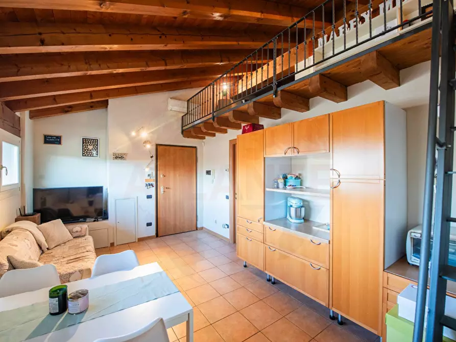 Immagine 9 di Appartamento in vendita  in Via Della Fattoria 12 a Cologno Al Serio