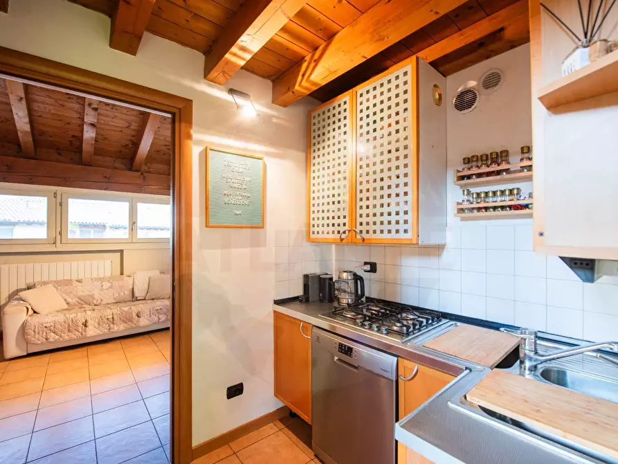 Immagine 17 di Appartamento in vendita  in Via Della Fattoria 12 a Cologno Al Serio