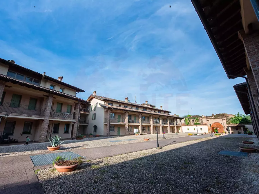 Immagine 35 di Appartamento in vendita  in Via Della Fattoria 12 a Cologno Al Serio