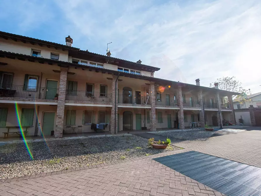 Immagine 37 di Appartamento in vendita  in Via Della Fattoria 12 a Cologno Al Serio