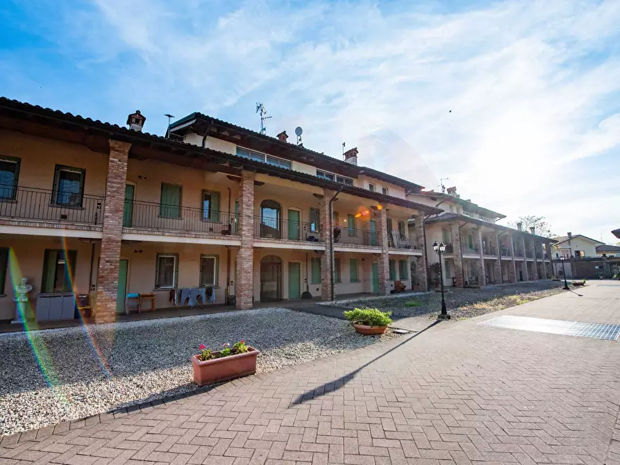 Immagine 4 di Appartamento in vendita  in Via Della Fattoria 12 a Cologno Al Serio