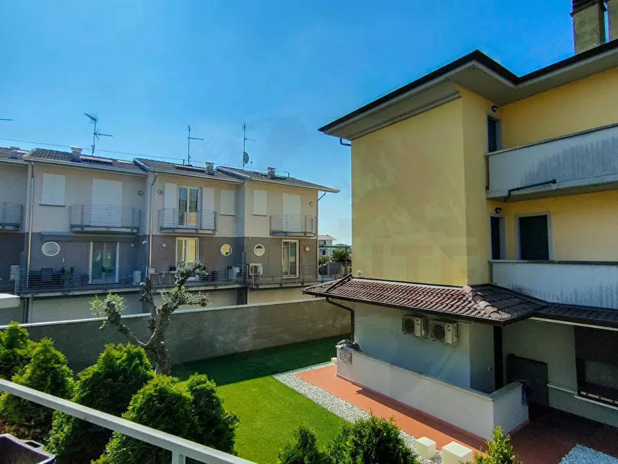 Immagine 31 di Casa semindipendente in vendita  in Via 4 Novembre 60 a Adro