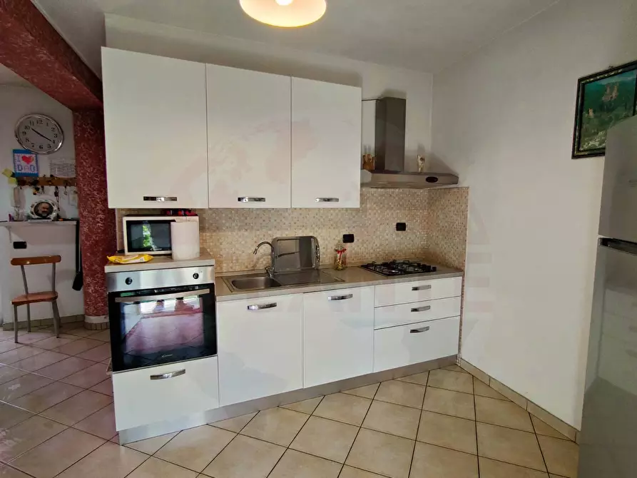 Immagine 3 di Casa semindipendente in vendita  in Via 4 Novembre 60 a Adro