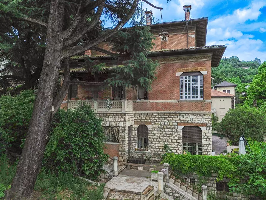 Immagine 27 di Villa in vendita  in Via Panoramica dei Ronchi 32 a Brescia