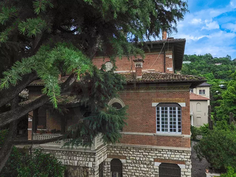 Immagine 44 di Villa in vendita  in Via Panoramica dei Ronchi 32 a Brescia