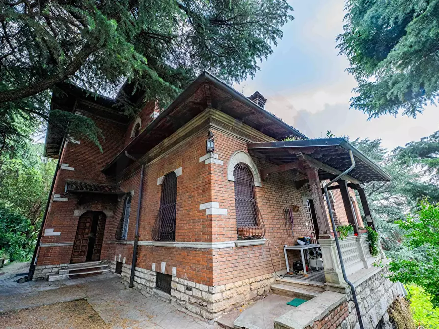 Immagine 40 di Villa in vendita  in Via Panoramica dei Ronchi 32 a Brescia
