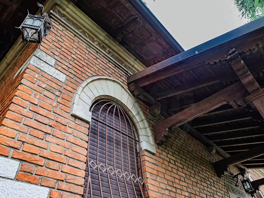 Immagine 41 di Villa in vendita  in Via Panoramica dei Ronchi 32 a Brescia