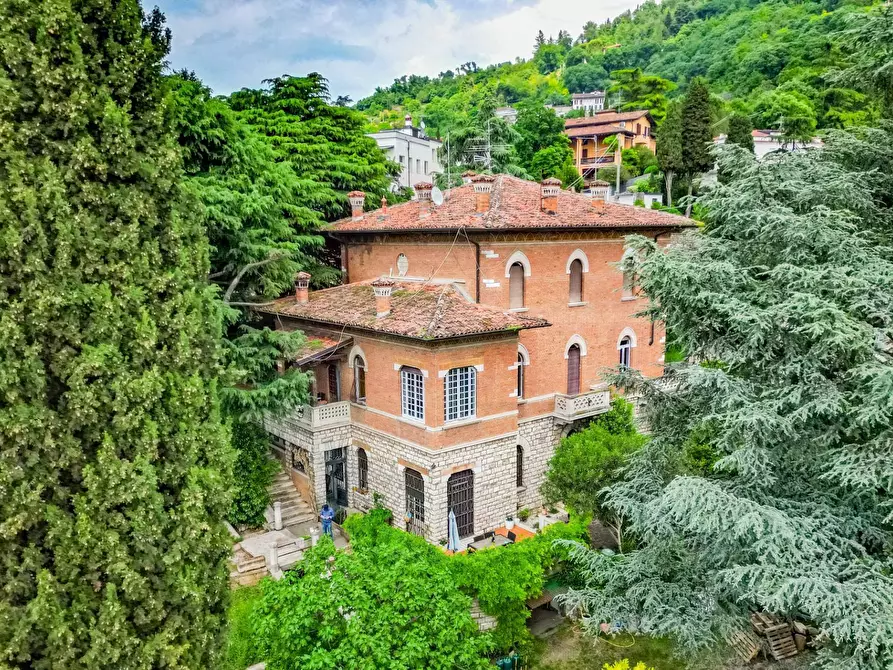 Immagine 10 di Villa in vendita  in Via Panoramica dei Ronchi 32 a Brescia