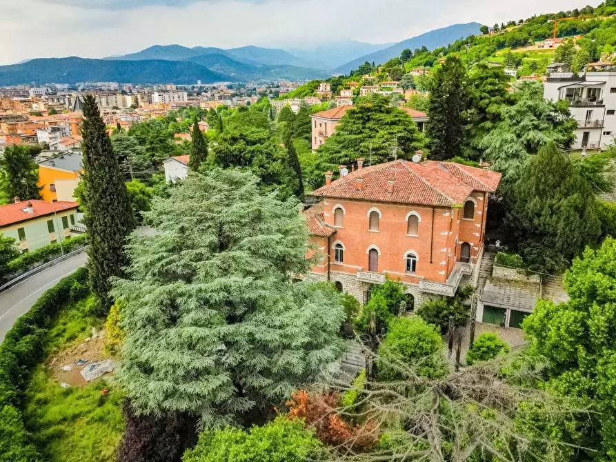 Immagine 19 di Villa in vendita  in Via Panoramica dei Ronchi 32 a Brescia