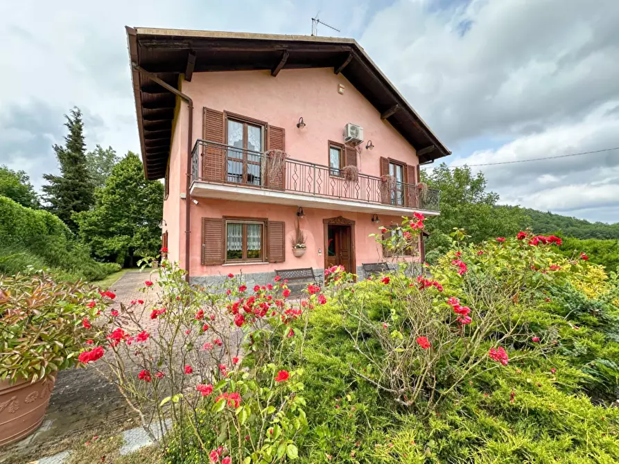 Immagine 7 di Villa in vendita  in Regione Scandolisio a Monastero Bormida