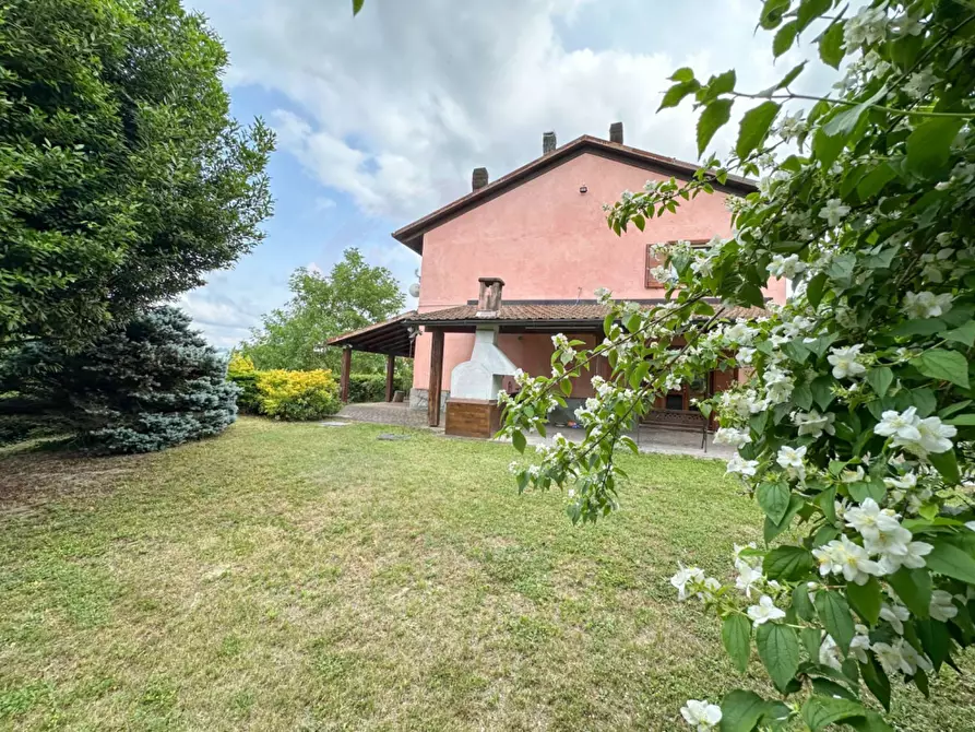 Immagine 10 di Villa in vendita  in Regione Scandolisio a Monastero Bormida