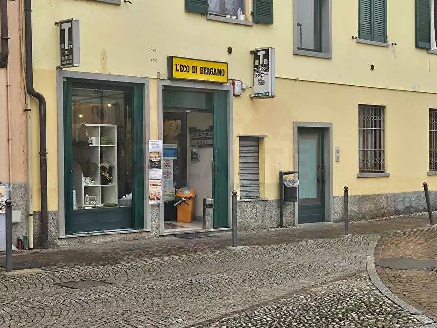 Immagine 10 di Attività commerciale in vendita  in via De Micheli 37 a Bariano