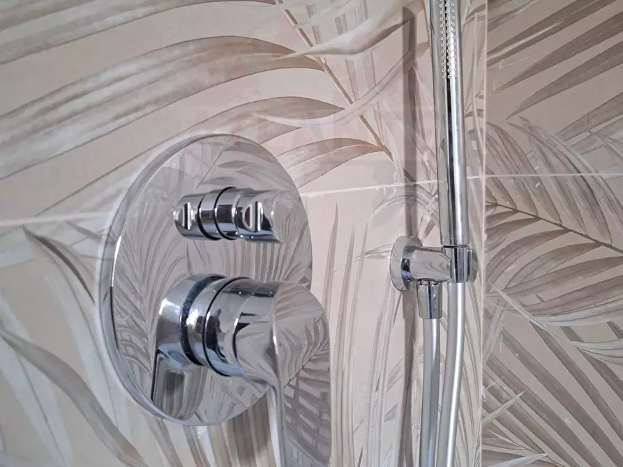 Immagine 7 di Appartamento in vendita  in Via Croce 69 a Cologne