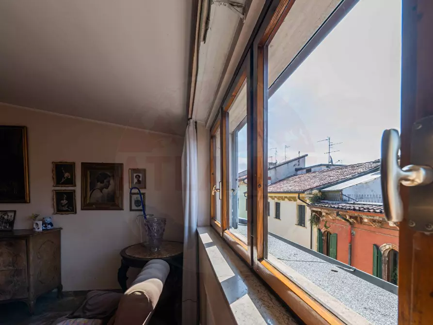 Immagine 18 di Attico in vendita  in Corso Porta Borsari a Verona