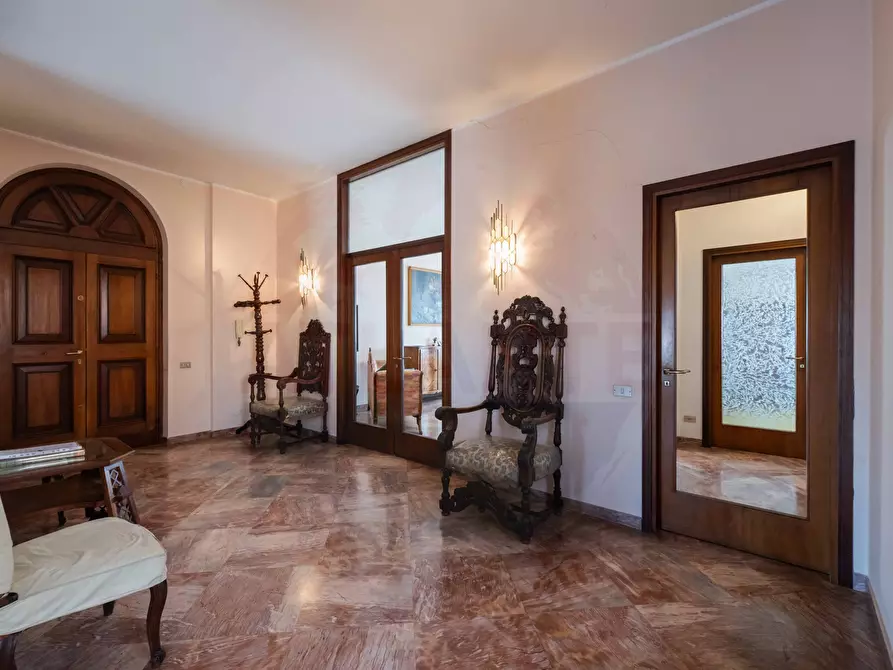 Immagine 62 di Attico in vendita  in Corso Porta Borsari a Verona