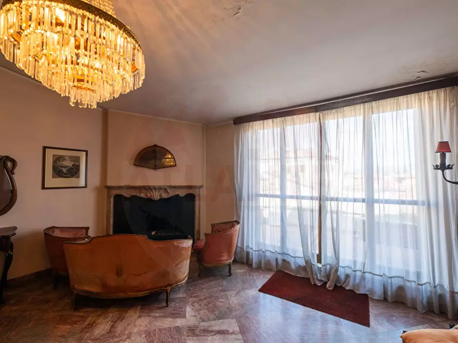 Immagine 64 di Attico in vendita  in Corso Porta Borsari a Verona