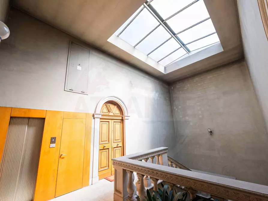 Immagine 77 di Attico in vendita  in Corso Porta Borsari a Verona